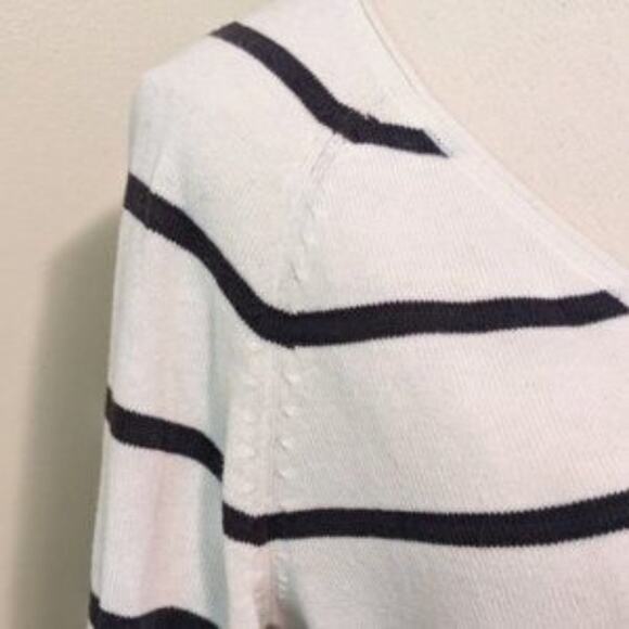 Chaser Stripe V Neck Bell Sleeve Black and White Cotton Pullover Sweater Size M - Picture 6 of 12